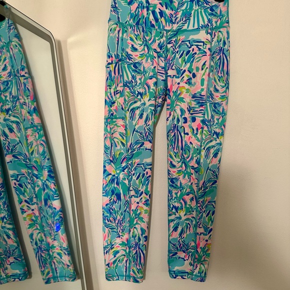 Lilly Pulitzer cabana cocktail bundle - Picture 3 of 13